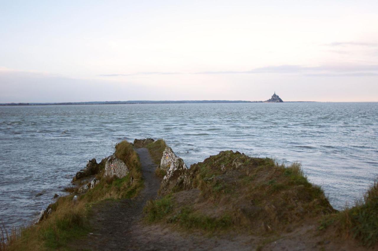 Charmante Maison De Pecheur En Baie Du Mont Saint Michel Genêts Εξωτερικό φωτογραφία